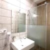 Апарт-отель Old City Center Lviv. Апартаменты 6-местный с 2 спальнями и балконом 11