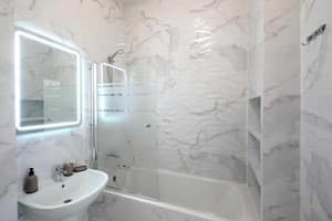 Апарт-отель Old City FORUM Apartments. Люкс 6-местный с 2 спальнями 4