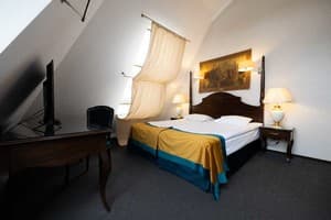 Отель Optima Collection Медиваль Львов. Люкс двухместный  1