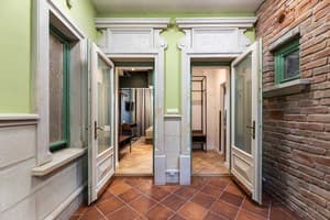 Oysters&Bubbles Gastro Hotel. Rynok square 12