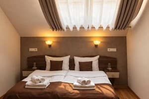 Готель Писанка Hotel & SPA. Стандарт двомісний з даховим вікном 10
