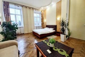 Ratusha Apartments 12