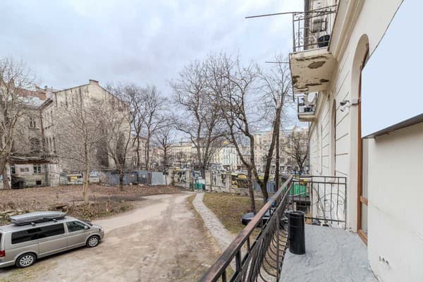 Soborniy Hostel 25
