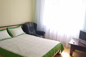 Стрийська.Дві спальні 1