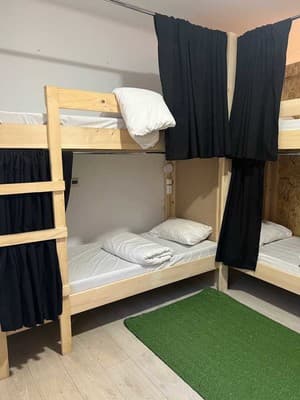 Vibe HOSTEL 9