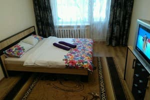 Возле Искры ул. Кавалеридзе, 8 3