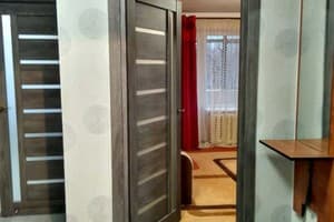 Возле Искры ул. Сиховская, 10а 9