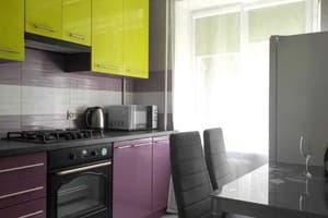 Возле Искры ул. Сиховская, 10а 6