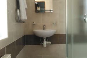 Хостел Yurus. Стандарт трехместный STD TRPL lux 12
