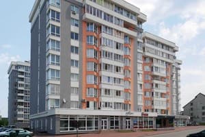 Зелена студія в новобудові 9