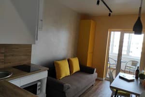 Зелена в новобудові, велика 5