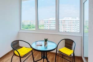 Зелена в новобудові, велика 9