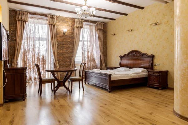 Квартира на Площади Рынок, 20