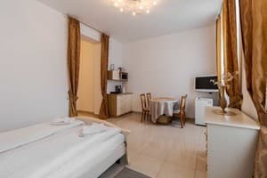 на Площади Рынок, 20 19