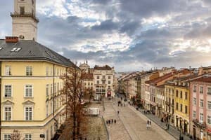 на Площади Рынок 3 10