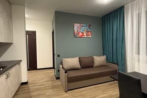 на улице Под Голоском 15б/110б 7